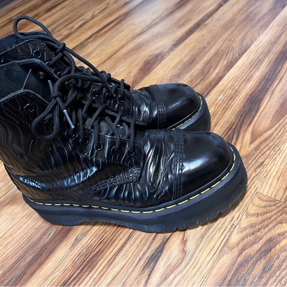 dr martens boots women - Picture 4 of 6